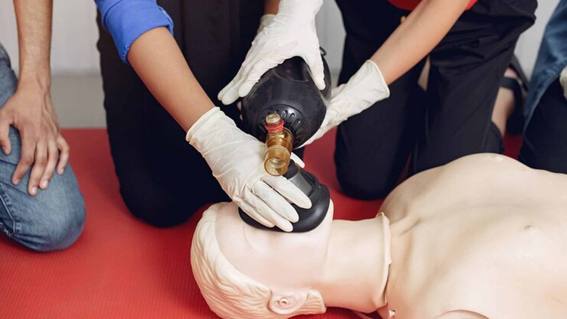 Advanced Resuscitation and Oxygen Therapy